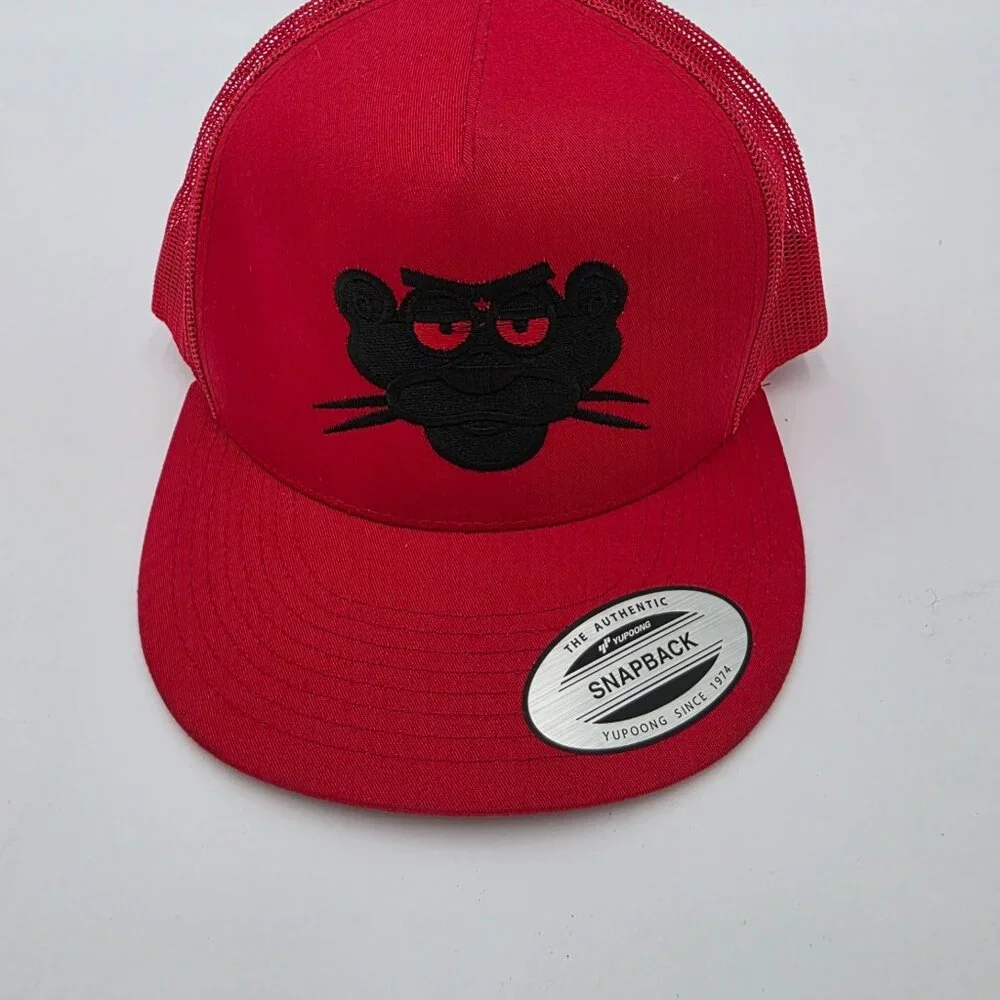 The Classics Red Mesh Trucker Hat Black Cat Face Snapback Cap‎